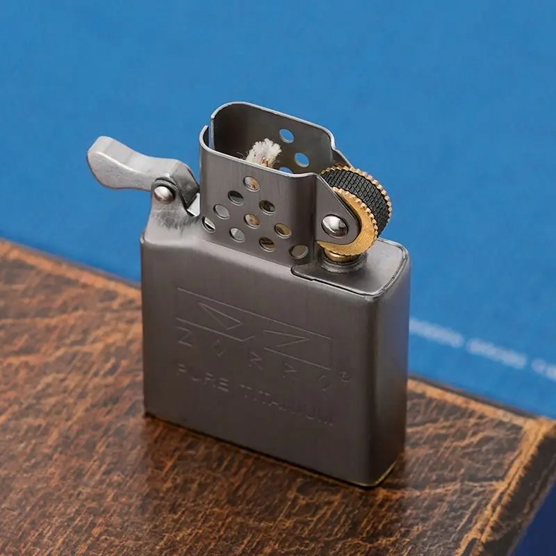 Wkład tytanowy do zapalniczki  – Lighter Insert Zippo recenzja i cena