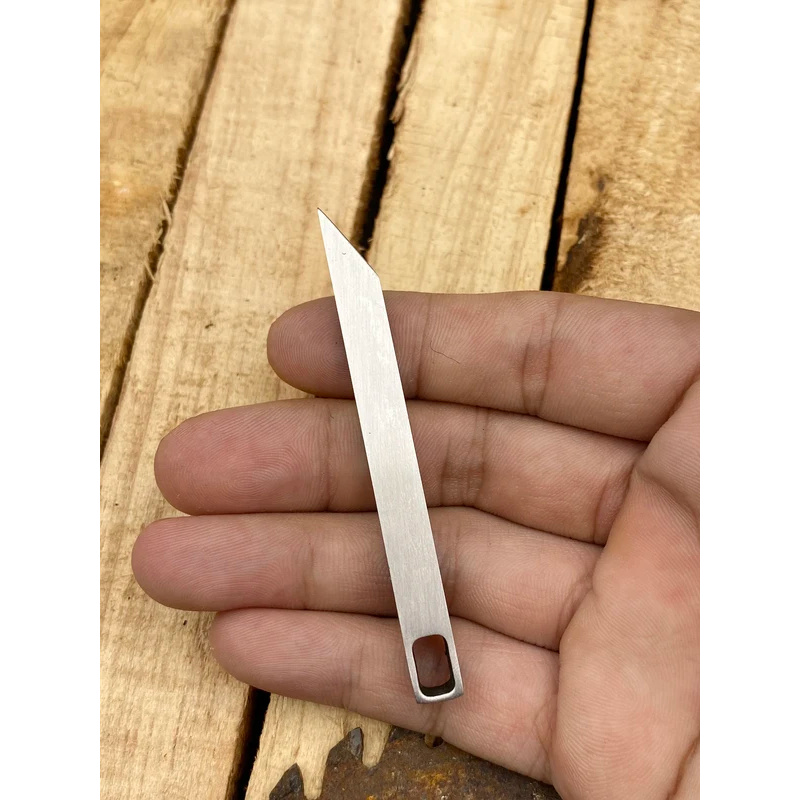 Mały, wytrzymały łom ze stali  – Edc Every Day Carry おもちゃ recenzja i cena